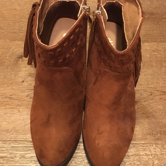 DIBA suede ankle boots with tassels, cinnamon, size 6. - Picture 1 of 12
